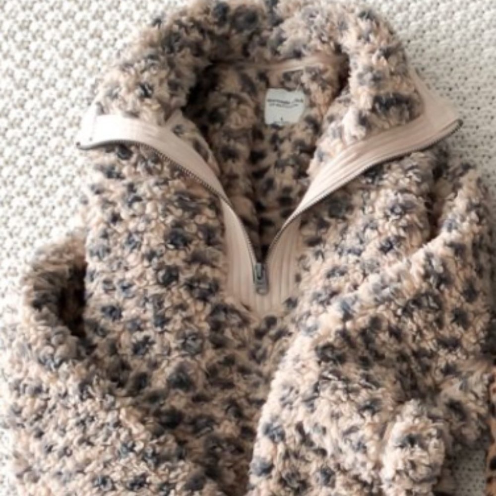 Abercrombie & Fitch Sherpa Half Zip Fleece in Leopard